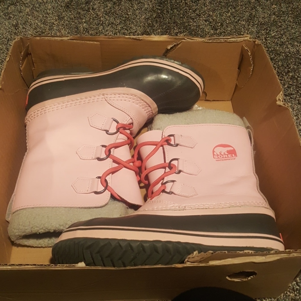 pink sorel winter boots